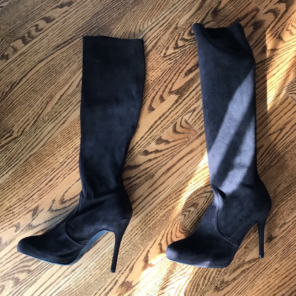 Stuart Weisman brown boots